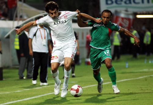D.Bakırspor, G.Saray maçına eksik çıkıyor!