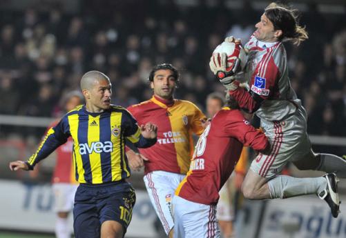 İspanya derbiyle alay etti
