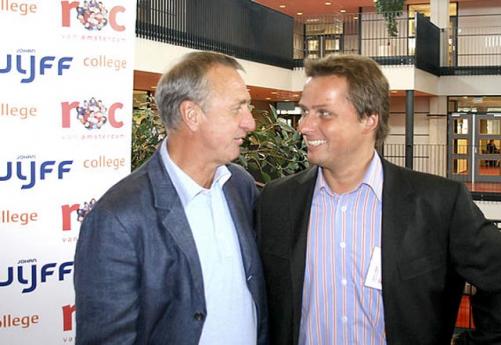 Johan Cruyff geri döndü!